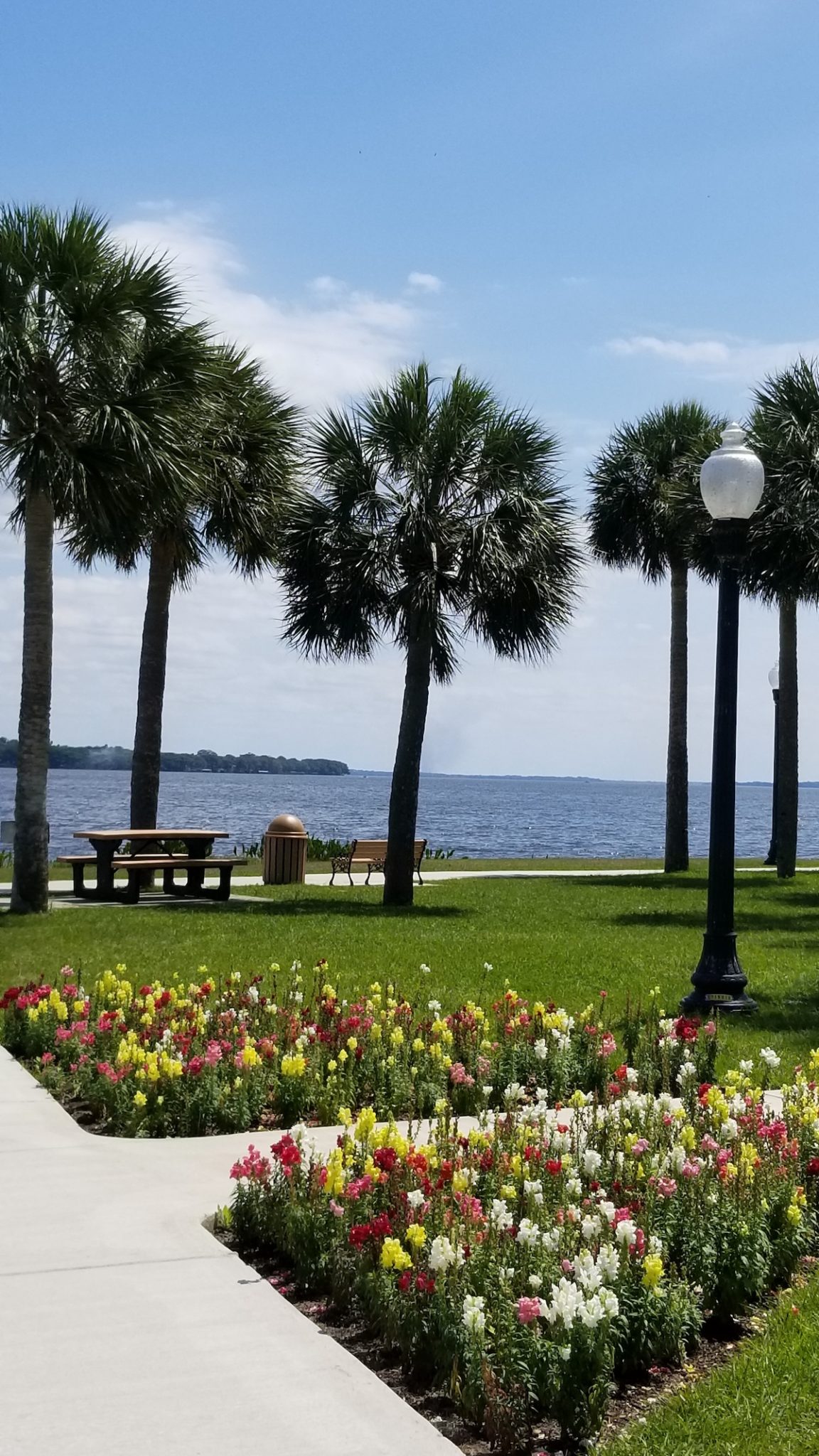 Enjoying A Beautiful Day At Venetian Gardens - Leesburg-News.com