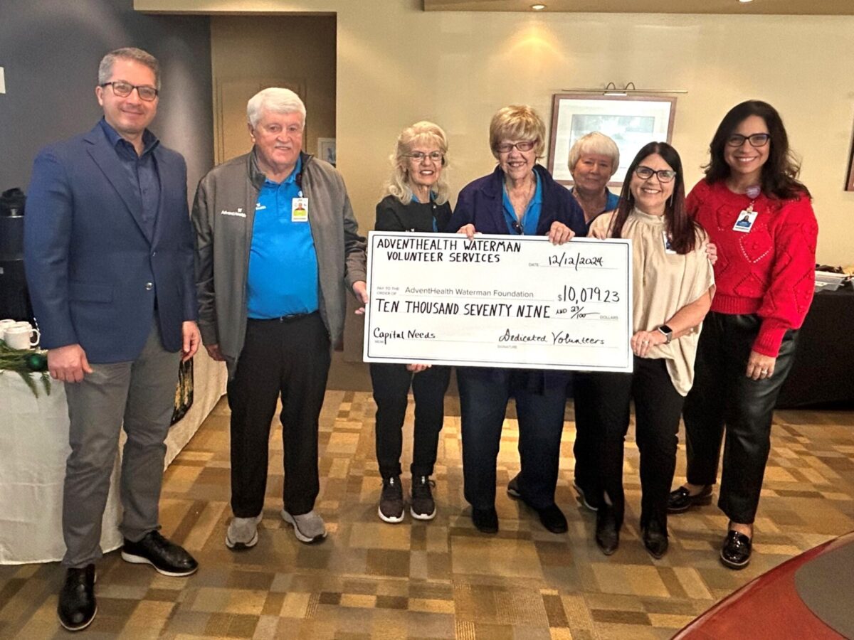 Volunteers gift $10,000 to support patient care at AdventHealth Waterman