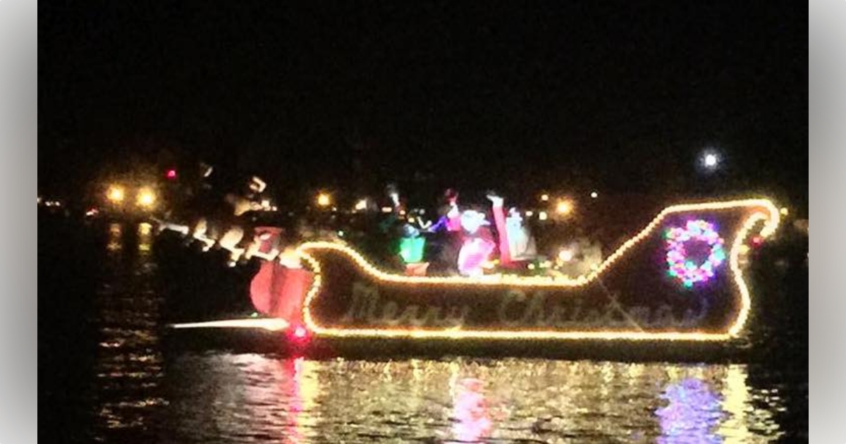 Entries encouraged for annual holiday boat parade in Leesburg